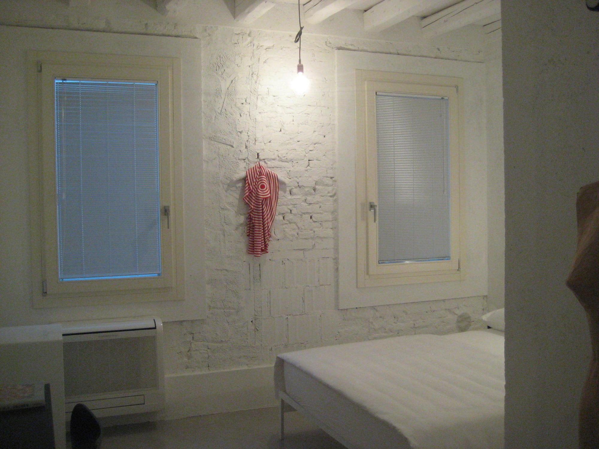 Legrenzi Rooms Mestre Bagian luar foto